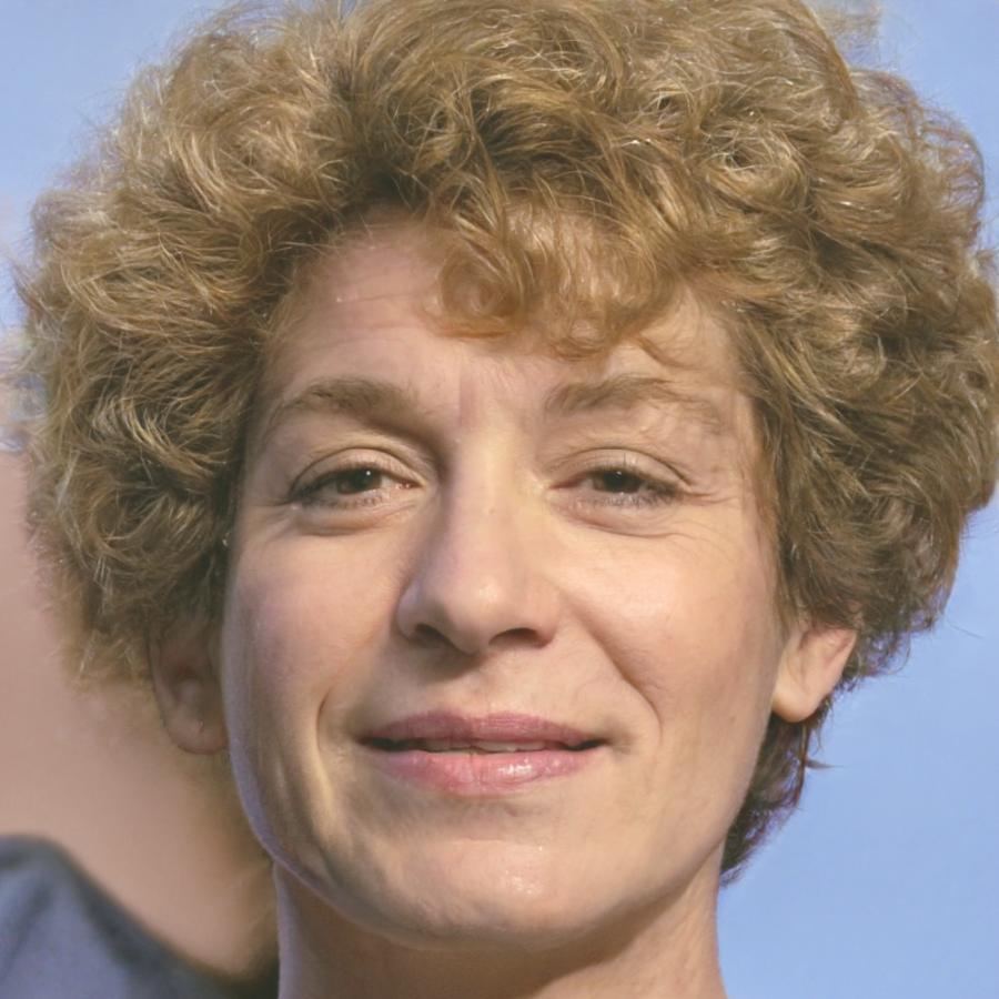 Portraitfoto einer Finanzexpertin